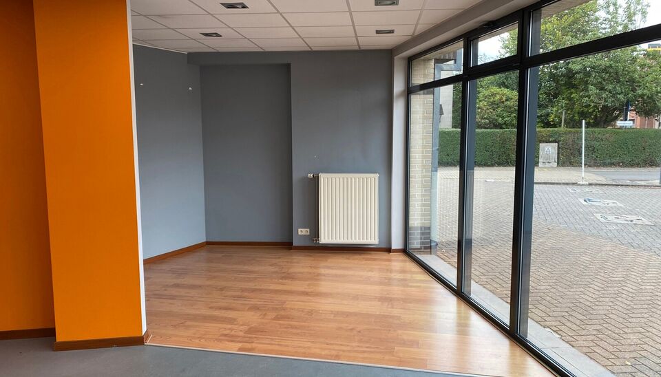 Commercial groundfloor for rent in Zaventem Nossegem