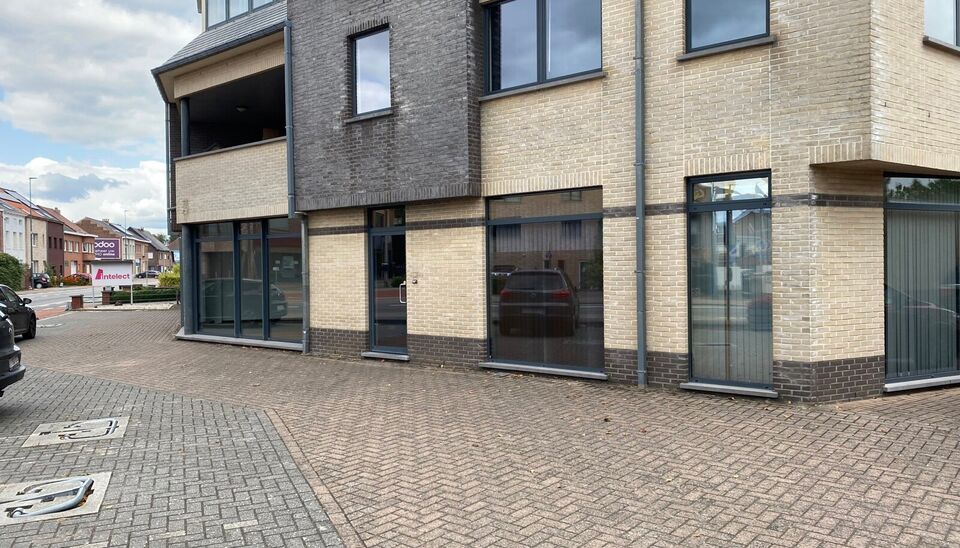 Commercial groundfloor for rent in Zaventem Nossegem