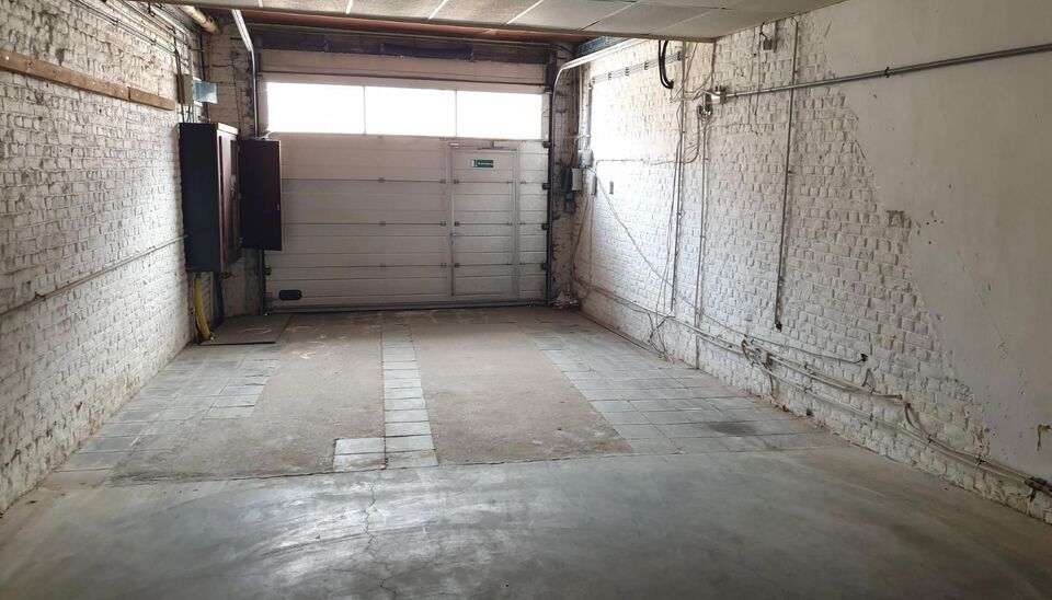 Offices & warehouse for rent in Sterrebeek