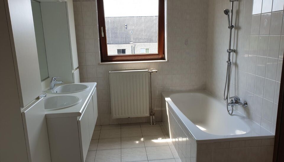 Villa for rent in Sterrebeek