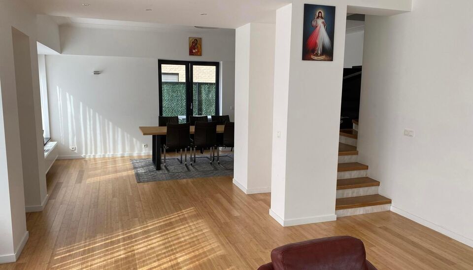 Villa for sale in Sterrebeek